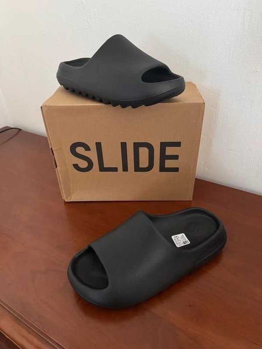 adidas originals Yeezy Slide R.42