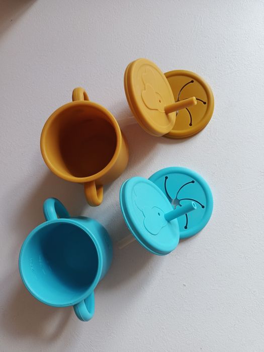 Чашка поїльник ,снек