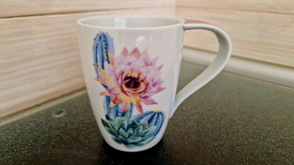 Caneca de porcelana Loja do Gato Preto