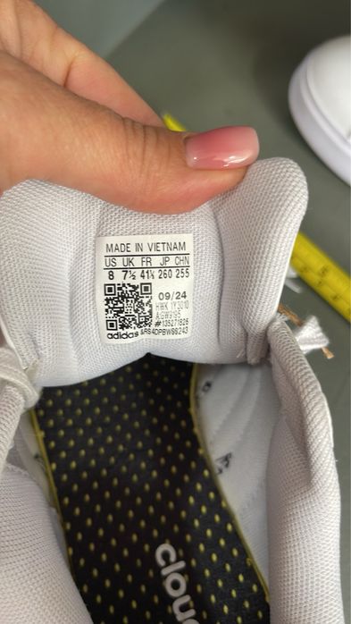 Кросівки нові оригінальні Adidas Grand Court  41 розмірі