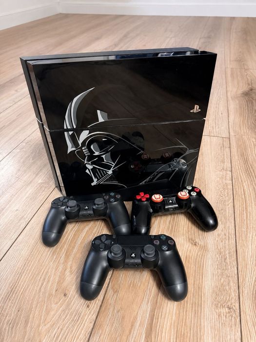 PlayStation 4 Darth Vader 1TB + 3 pady + komplet kabli oraz możliwość wyboru 2 gier