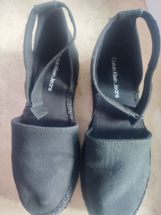 Эскадрильи Calvin Klein
