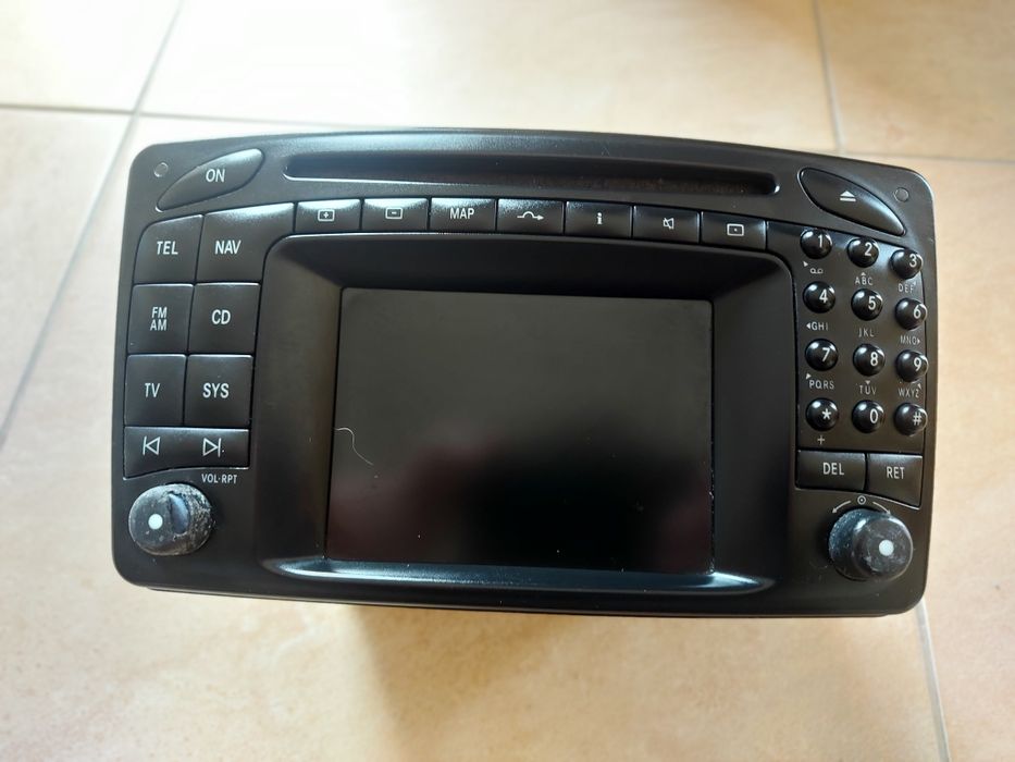 Radio Mercedes Clk