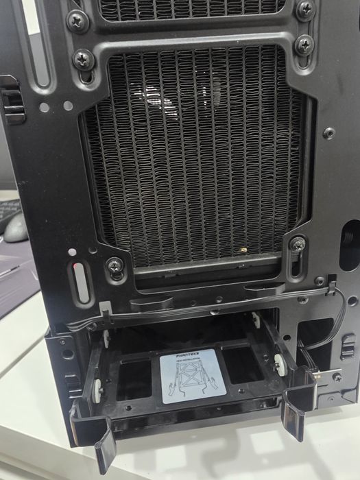 Phanteks Eclipse P350X com watercooler