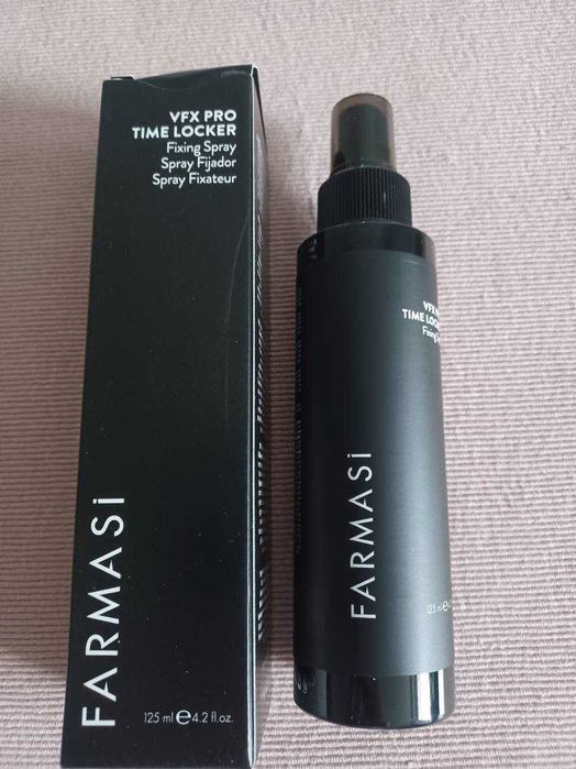 Utrwalacz do makijażu VFXPro. Time Locker