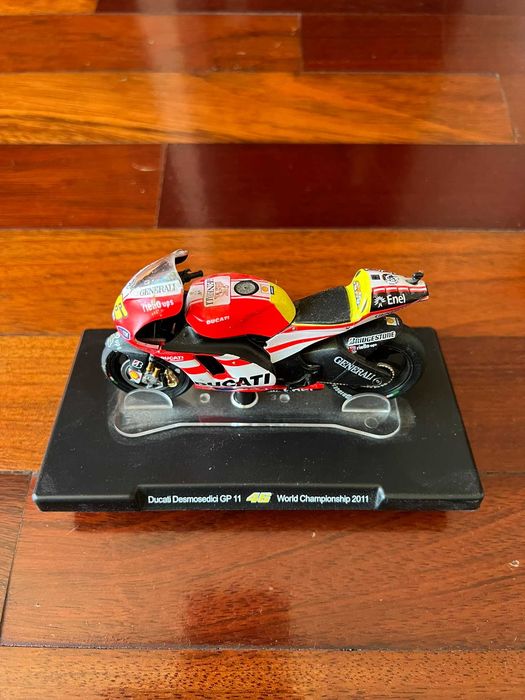 Miniaturas Motas