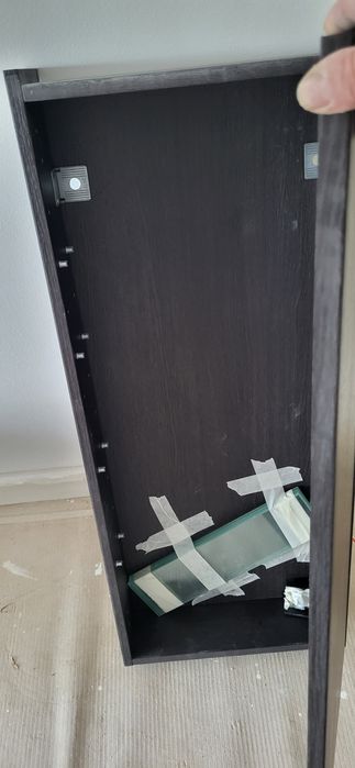 Armário  para casa de banho.