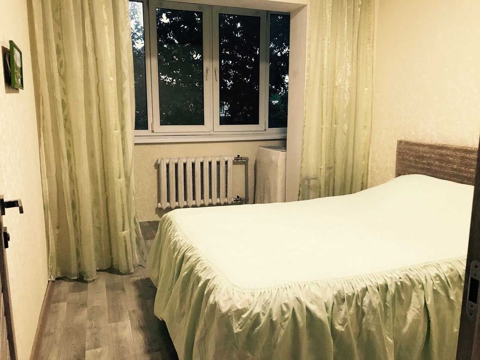 Ще є на НР Квартира біля академії