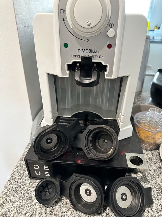 Maquina Cafe Expresso Dimobilli D6 BR Usada - Metade do Preco [USADO]