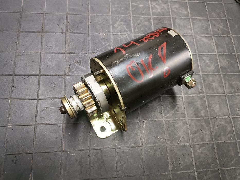 Rozrusznik do traktorek kosiarka Briggs stratton 14 zębów metal