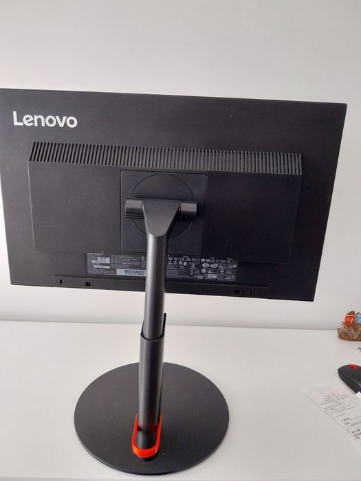 ThinkVision T22i-10 Monitor IPS FHD de 21,5"