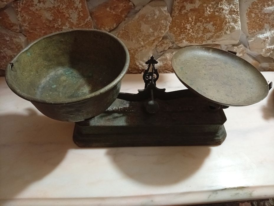 Balança antiga para decoração