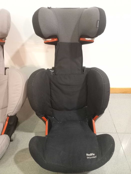 Cadeira Automóvel Criança BEBECONFORT Rodifix Airprotect (15 a 36 kg)