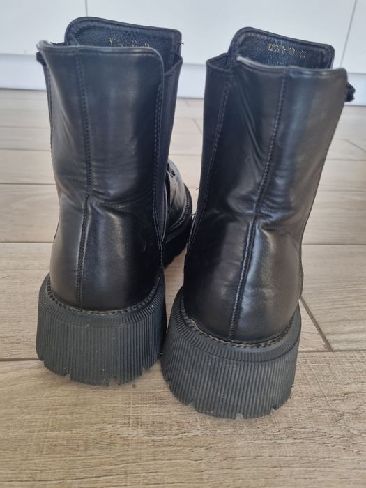 Чобітки демисезонні