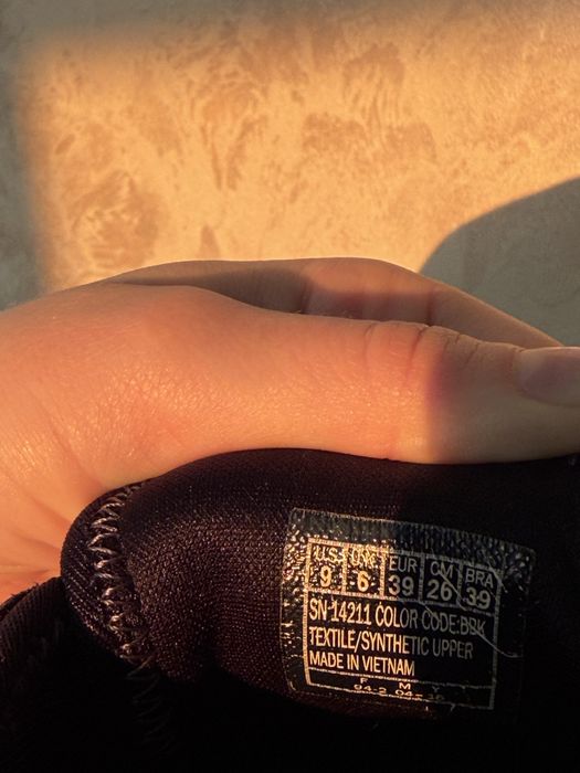 Skechers жіночі 39 р
