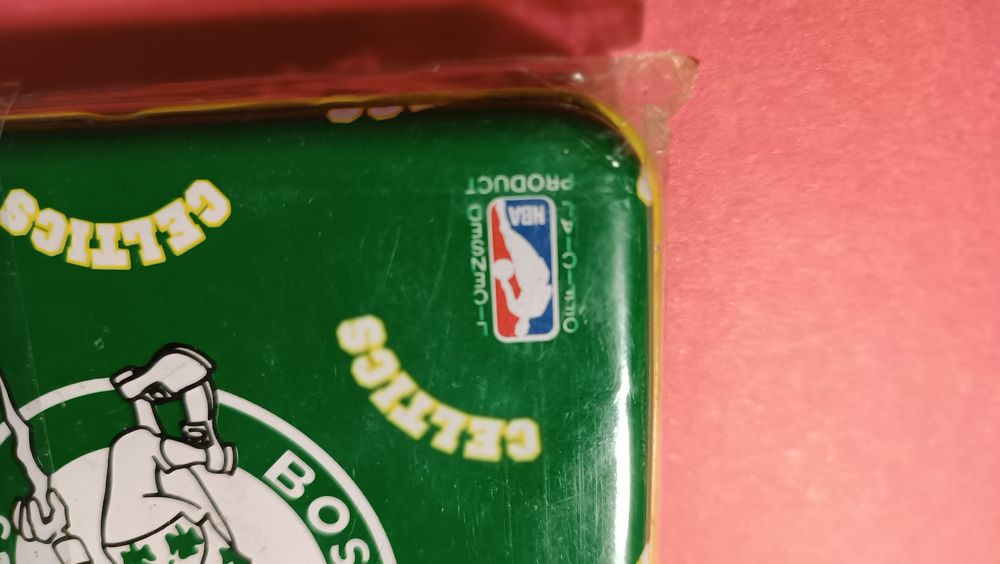 Antiga caixa dos Boston Celtics original NBA pra cigarro ou cigarrilha