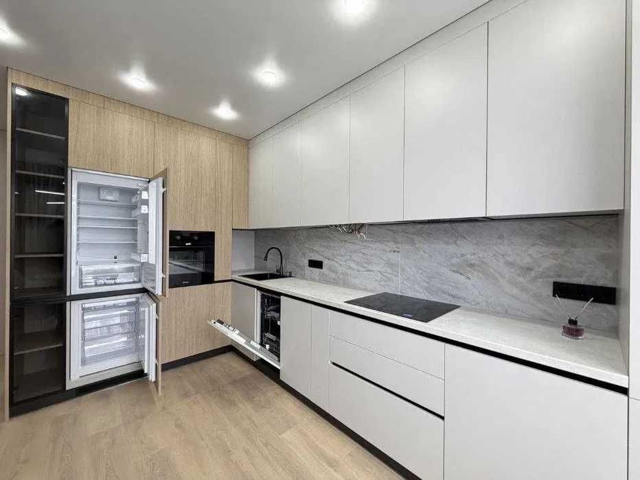 Продажа 1к квартири, вул. Чорновола 27 центр Києва