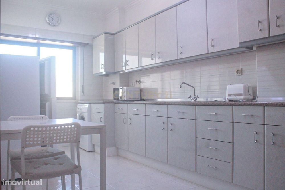 Apartamento T3 em Queluz, Sintra com Vista