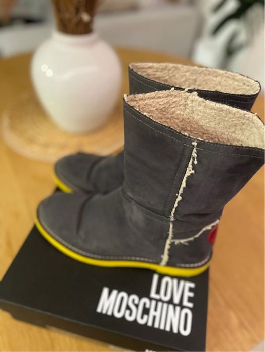 Botas quentes Moschino