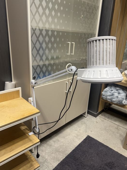 Витяжка педикюрна