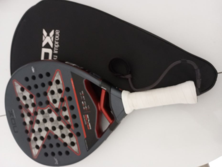 Raquete de Padel Nox AT10 18k