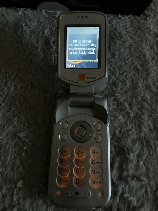Sony Ericsson W300i WALKMAN
