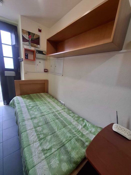 ARRENDA-SE QUARTO com wc privado Coimbra