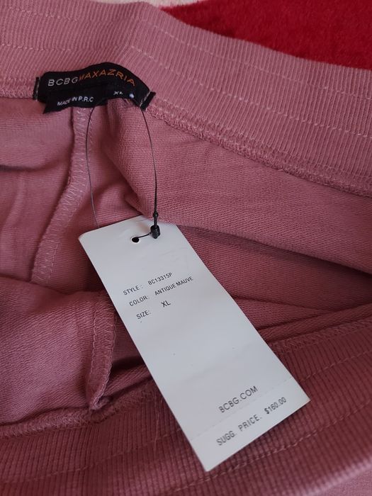 Новий жіночий спортивний костюм BCBGMAXAZRIA