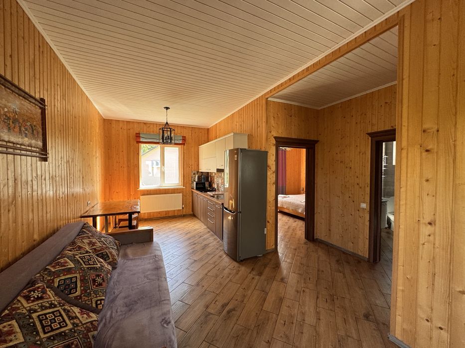 Продається на першій лінії Дніпра комплекс відпочинку в с.Сокирно