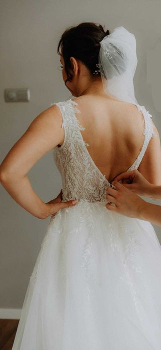 Suknia ślubna biała