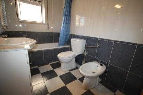 Apartamento T3 na Av. Elísio de Moura