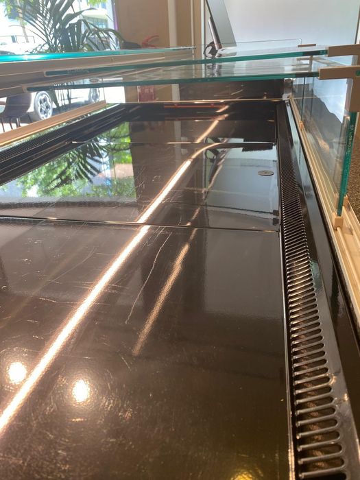Vitrine de chocolates/sobremesas