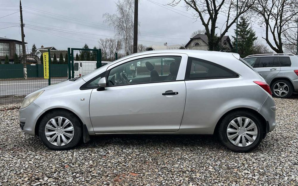Opel Corsa  2010