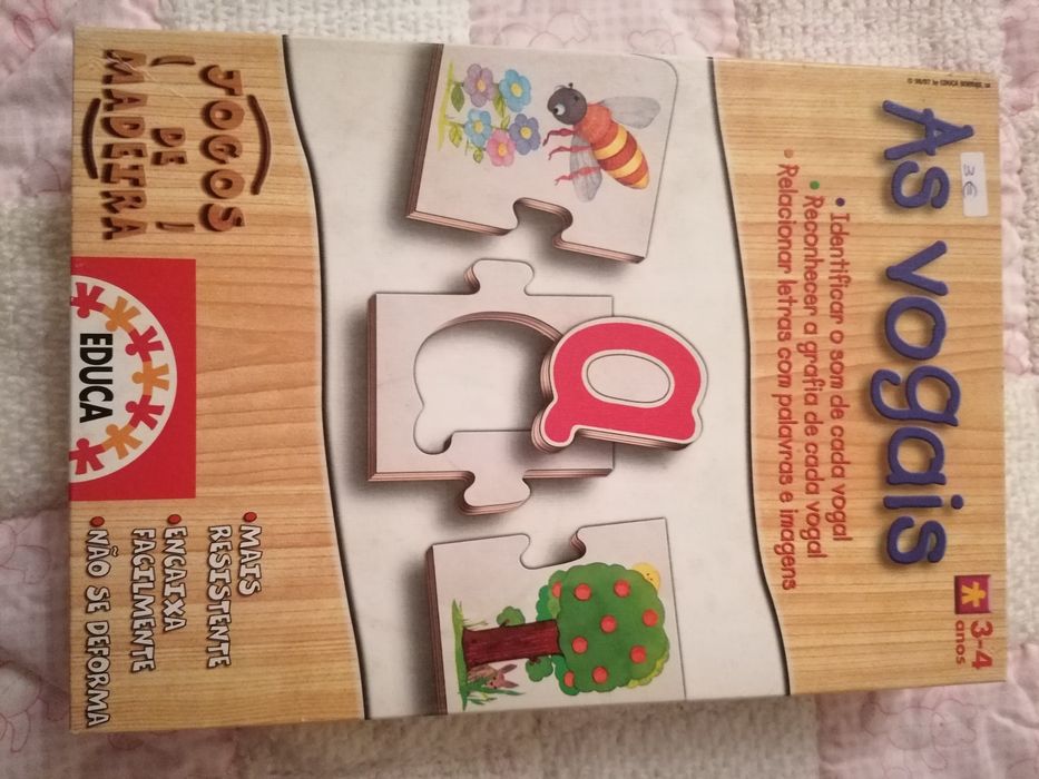 Puzzles educativos diversos letras, números e contas
