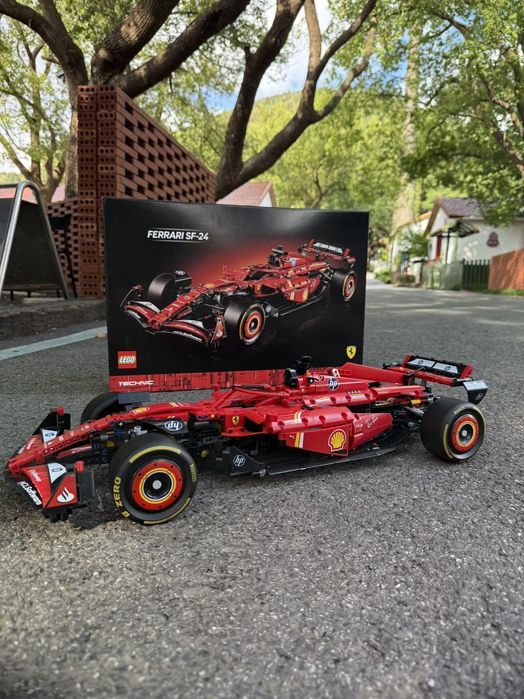 LEGO Ferrari SF-24