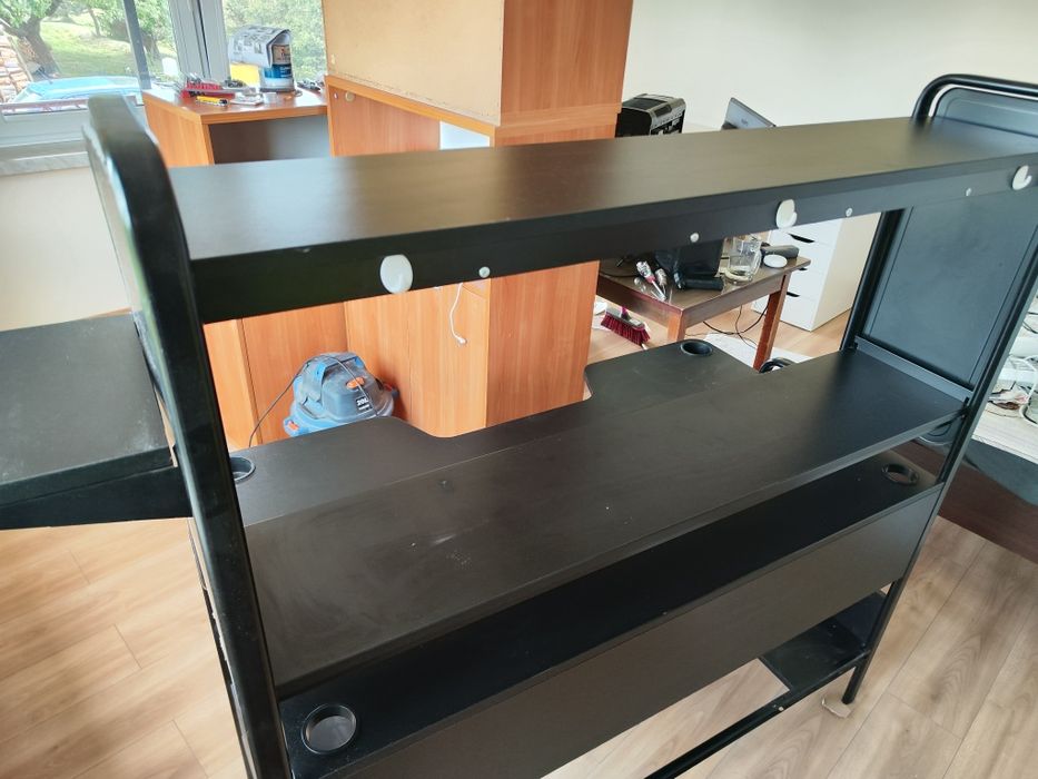 Biurko ikea fredde