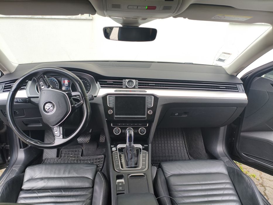 VW Passat Variant GTE Híbrido Plugin — photo 4