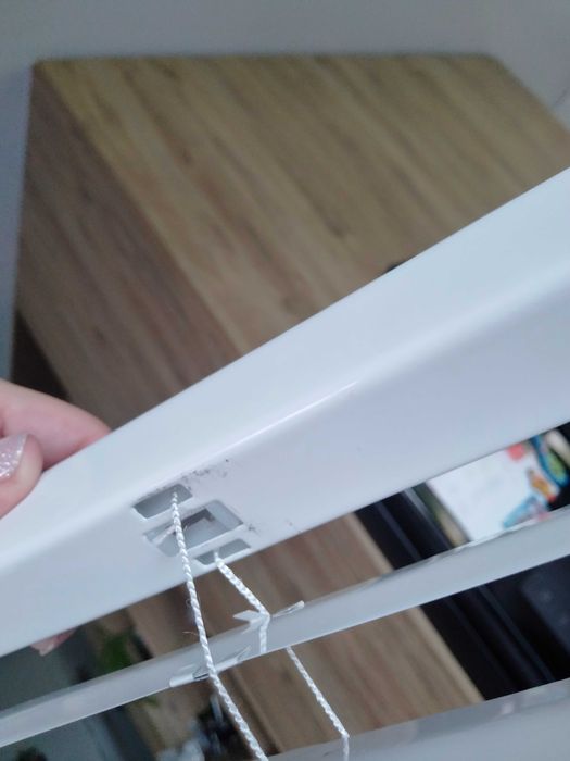 Żaluzja Aluminiowa Jasnobeżowa Połysk 101x90  1 szt.  Nowa