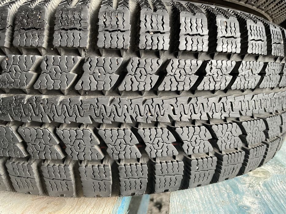 Колеса 175/65 R14 Toyo Observe GSI-5 зима