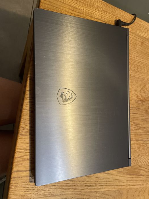 Laptop MSI modern 14 2021