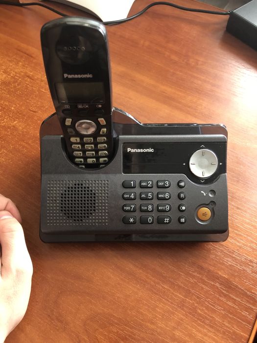 Продам стаціонарний телефон Panasonic