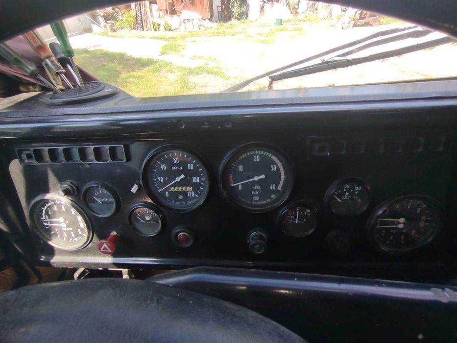 Камаз колхозник( на бока) і 2 прицепа