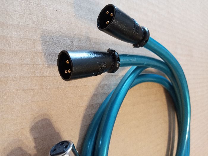 XLR кабель, разьемы для аудио кабелей.