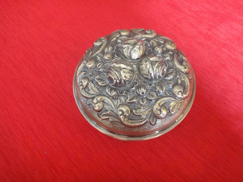 Srebrne puzderko - szkatułka