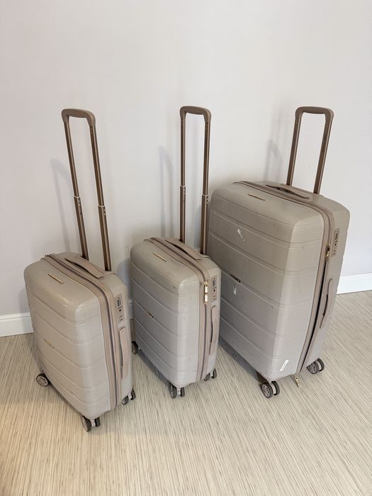 Валізи! Валіза! Київ! Куренівка! Чемодан!