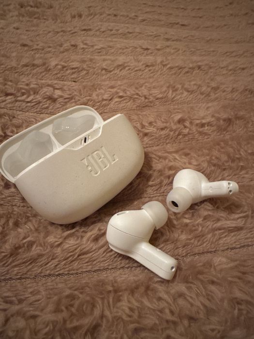 Безпровідні навушники JBL Wave Beam White (JBLWBEAMWHT)