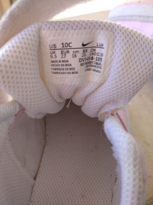 Sapatilhas de criança da Nike tamanho 27