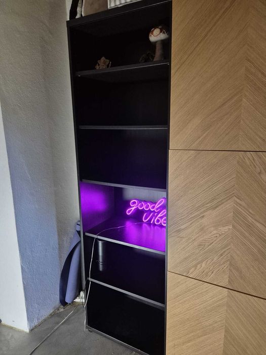 Conjunto de estante alta e móvel de arrumação IKEA BESTÅ com portas HEDEVIKEN em carvalho (preto-castanho)