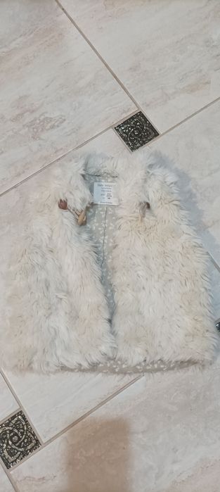 Безрукавка жилетка для дівчинки Zara