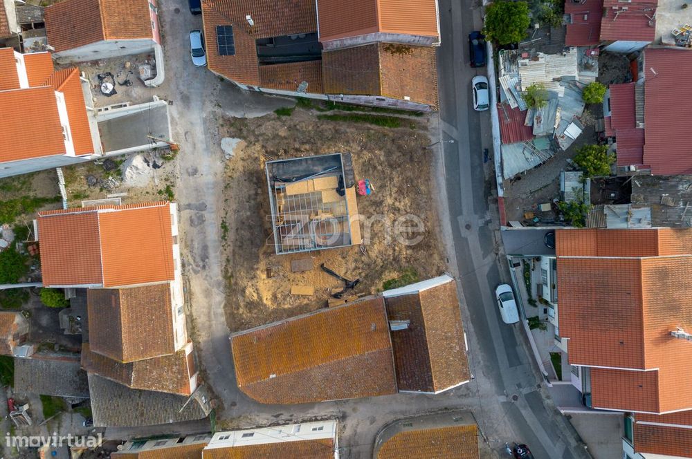 Moradia em Construção c/ Projeto Arquitetura e Especialidades